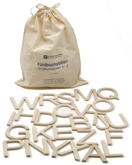 Große Holzbuchstaben