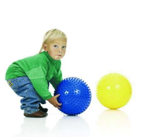 Noppen-Fanglernball bei ARIADNE